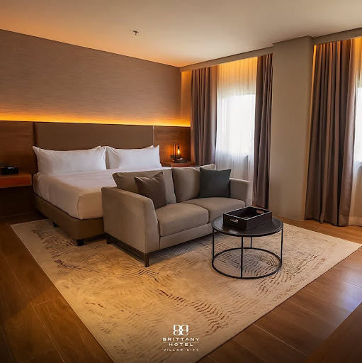 Luxury Hotel Hero